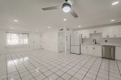 3849 E Sheena Drive, Phoenix, AZ 85032 - Photo 11