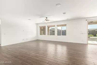 17987 W Redwood Lane, Goodyear, AZ 85338 - Photo 7