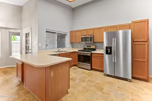12455 N 71st Ave, Peoria, AZ 85381 - Photo 7