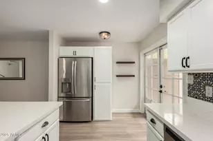 1425 E Desert Cove Ave, Phoenix, AZ 85020 - Photo 15