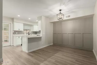 1425 E Desert Cove Avenue #15, Phoenix, AZ 85020 - Photo 11