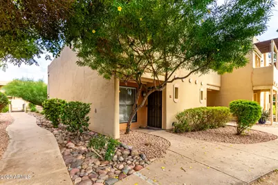 1425 E Desert Cove Avenue #15, Phoenix, AZ 85020 - Photo 1