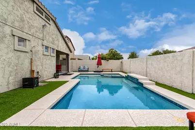 6608 W Saguaro Park Lane, Glendale, AZ 85310 - Photo 5