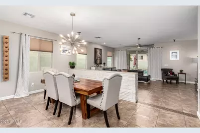 6608 W Saguaro Park Lane, Glendale, AZ 85310 - Photo 11