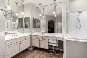 6608 W Saguaro Park Ln, Glendale, AZ 85310 - Photo 11