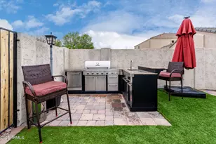 6608 W Saguaro Park Ln, Glendale, AZ 85310 - Photo 23