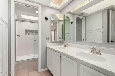 10240 N 12th Place #2, Phoenix, AZ 85020 - Photo 17