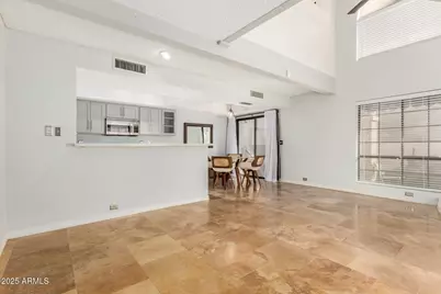 10240 N 12th Place #2, Phoenix, AZ 85020 - Photo 9