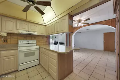 5523 N 61st Lane, Glendale, AZ 85301 - Photo 13