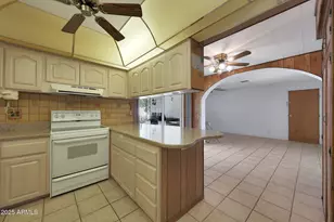 5523 N 61st Ln, Glendale, AZ 85301 - Photo 13