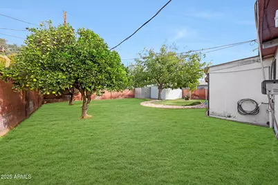 5523 N 61st Lane, Glendale, AZ 85301 - Photo 31