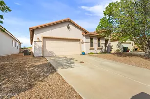 728 Hayes Dr, Sierra Vista, AZ 85635 - Photo 1
