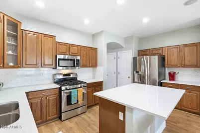 12829 W Whitton Avenue, Avondale, AZ 85392 - Photo 11