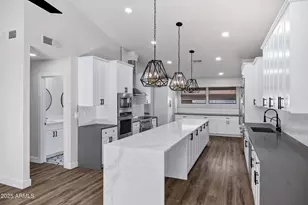 4621 E Carmen St, Phoenix, AZ 85044 - Photo 5