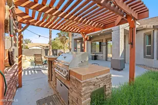 15061 W Cortez St, Surprise, AZ 85379 - Photo 27