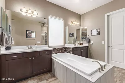 9814 W Rowel Road, Peoria, AZ 85383 - Photo 21