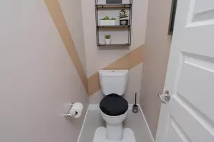 8942 W Colter St, Glendale, AZ 85305 - Photo 15