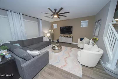 8942 W Colter Street, Glendale, AZ 85305 - Photo 3