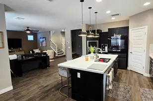 8942 W Colter St, Glendale, AZ 85305 - Photo 29
