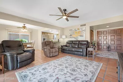 10414 E Watford Way, Sun Lakes, AZ 85248 - Photo 7