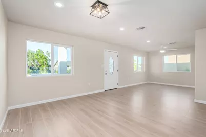 315 W Riviera Drive, Tempe, AZ 85282 - Photo 9