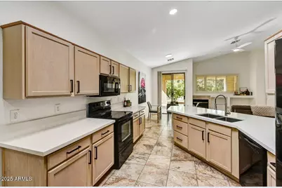 3247 E Maldonado Drive, Phoenix, AZ 85042 - Photo 7