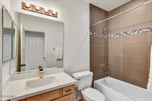 3247 E Maldonado Dr, Phoenix, AZ 85042 - Photo 15