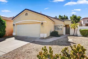 3247 E Maldonado Dr, Phoenix, AZ 85042 - Photo 1