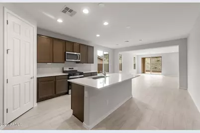 13487 W Cassia Trail, Peoria, AZ 85383 - Photo 5