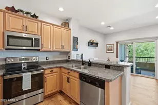 2425 W Bronco Butte Trl, Phoenix, AZ 85085 - Photo 13