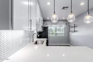 749 E Montebello Ave, Phoenix, AZ 85014 - Photo 13