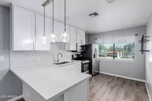 749 E Montebello Ave, Phoenix, AZ 85014 - Photo 9