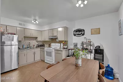 3626 N 37th Street #7, Phoenix, AZ 85018 - Photo 3