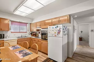 10341 W Clair Dr, Sun City, AZ 85351 - Photo 11