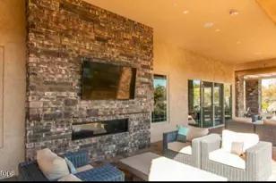 4615 E Navigator Ln, Phoenix, AZ 85050 - Photo 43