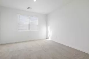 2472 E Fortana Dr, San Tan Valley, AZ 85143 - Photo 9