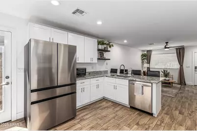 5807 S 13th Avenue, Phoenix, AZ 85041 - Photo 7