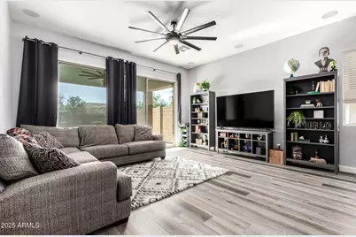 42044 N 44th Drive, Phoenix, AZ 85086 - Photo 9