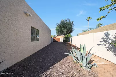 6811 E Hearn Road, Scottsdale, AZ 85254 - Photo 45