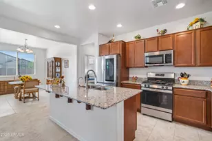 17965 W Amber Ridge Way, Goodyear, AZ 85338 - Photo 7