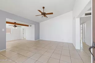 10519 W Heatherbrae Dr, Phoenix, AZ 85037 - Photo 25