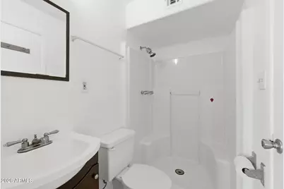 10519 W Heatherbrae Drive, Phoenix, AZ 85037 - Photo 31