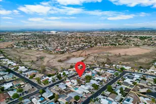 10519 W Heatherbrae Dr, Phoenix, AZ 85037 - Photo 39