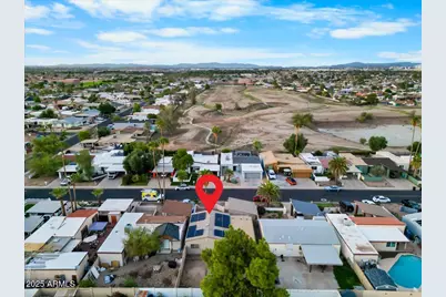 10519 W Heatherbrae Drive, Phoenix, AZ 85037 - Photo 37