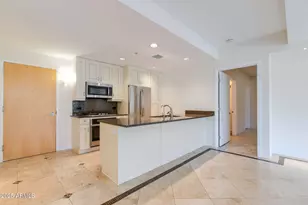 7167 E Rancho Vista Dr, Scottsdale, AZ 85251 - Photo 11