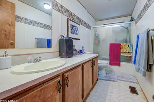 2844 E Oraibi Dr, Phoenix, AZ 85050 - Photo 29