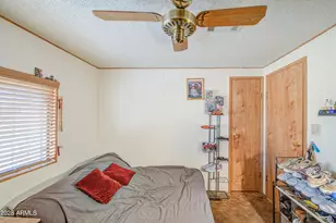 2844 E Oraibi Dr, Phoenix, AZ 85050 - Photo 25