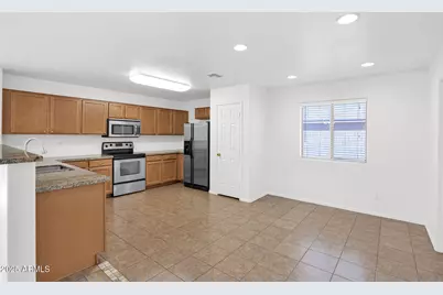 2343 E Meadow Land Drive, San Tan Valley, AZ 85140 - Photo 11