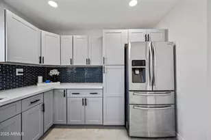 3347 E Palm Ln, Phoenix, AZ 85008 - Photo 13