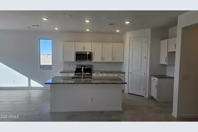 15567 W Hackamore Drive, Surprise, AZ 85387 - Photo 5